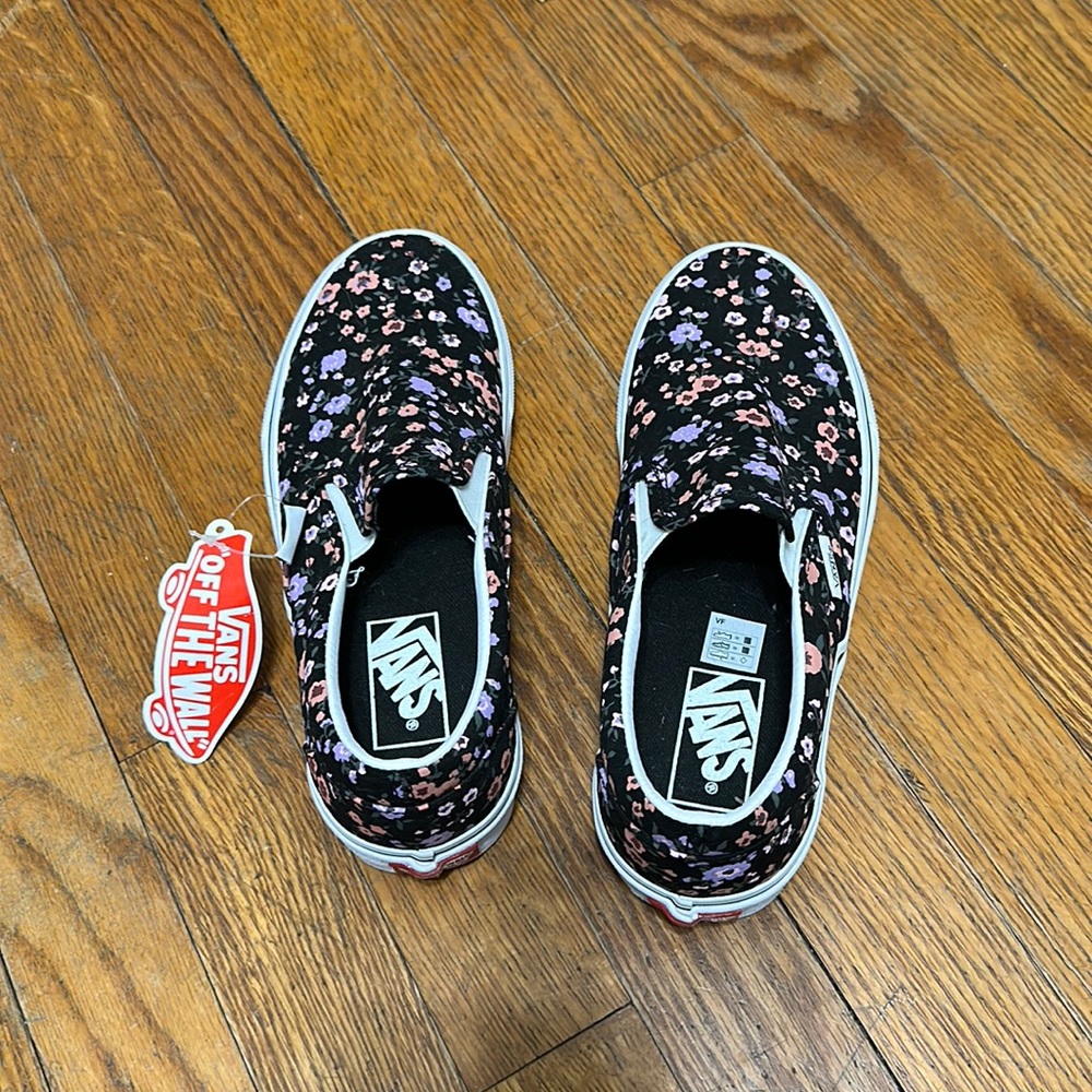 Vans slip on shoes, women’s 7